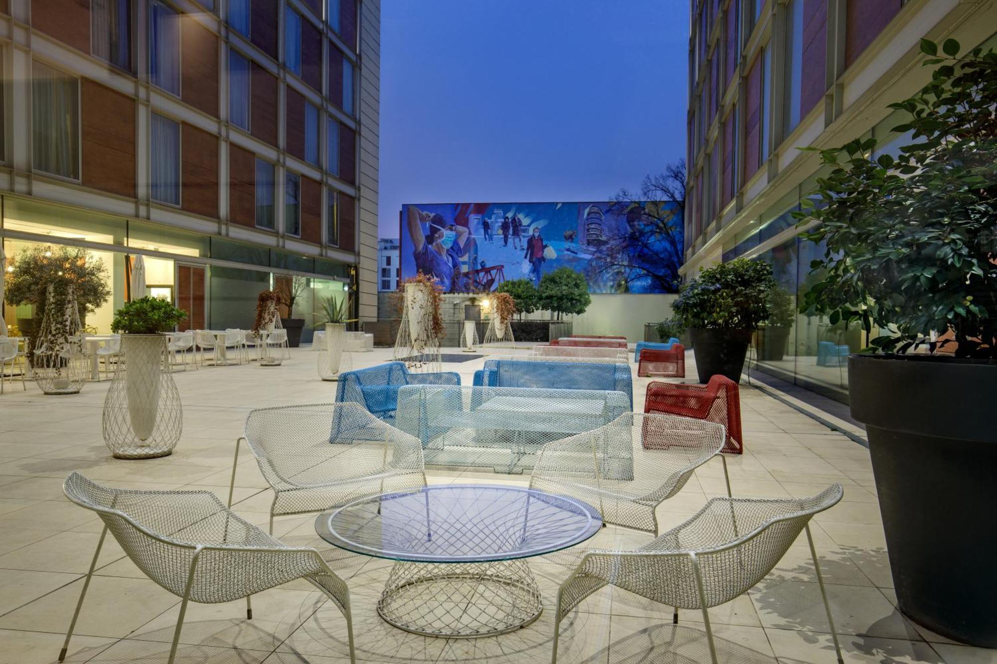 Doubletree By Hilton Milan Hotel Buitenkant foto
