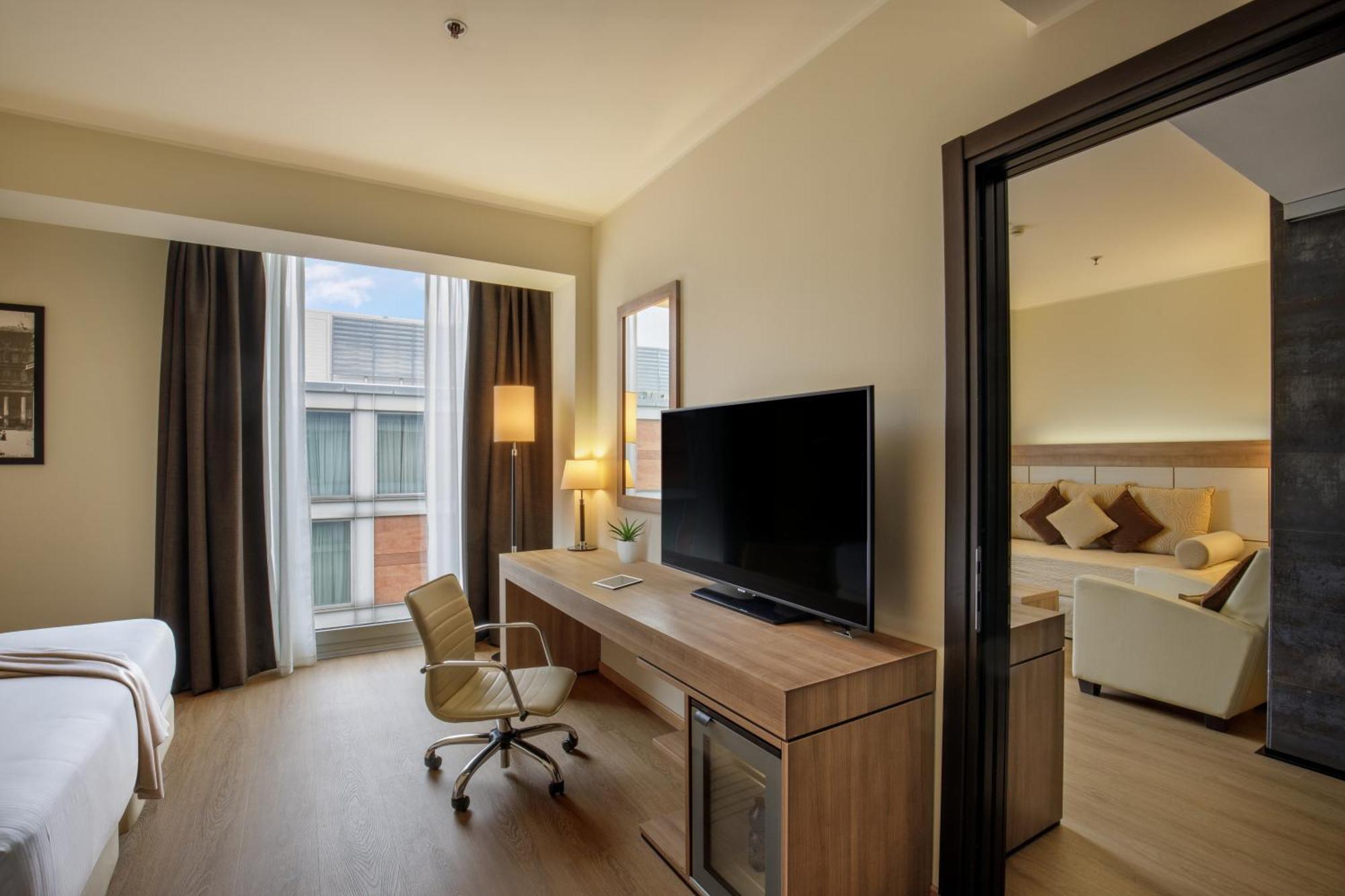 Doubletree By Hilton Milan Hotel Buitenkant foto