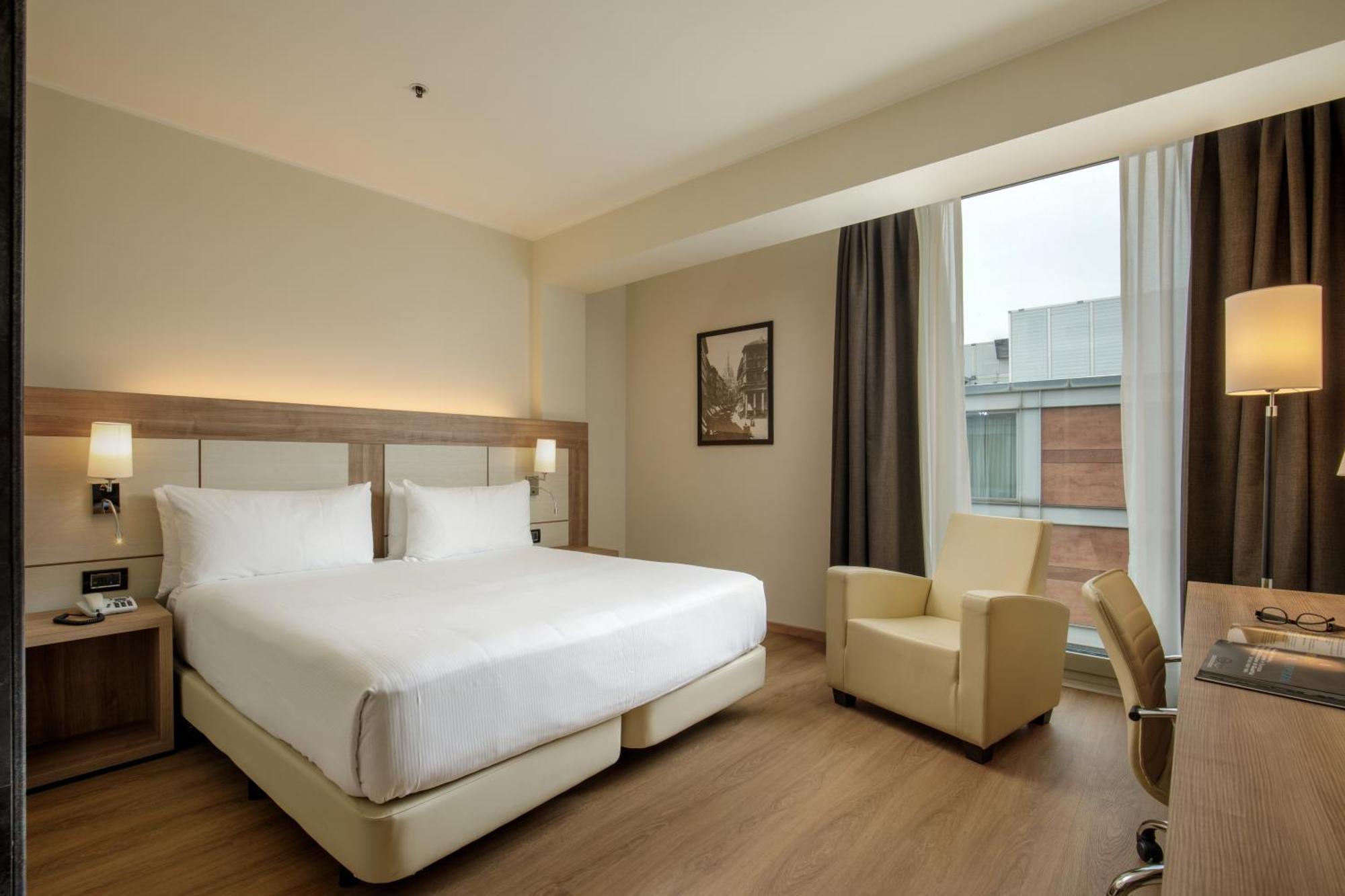 Doubletree By Hilton Milan Hotel Buitenkant foto